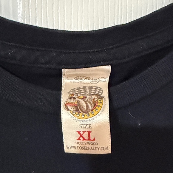 Ed Hardy Black Tee with Yellow Script and Multicolor Tiger - Picture 3 of 3